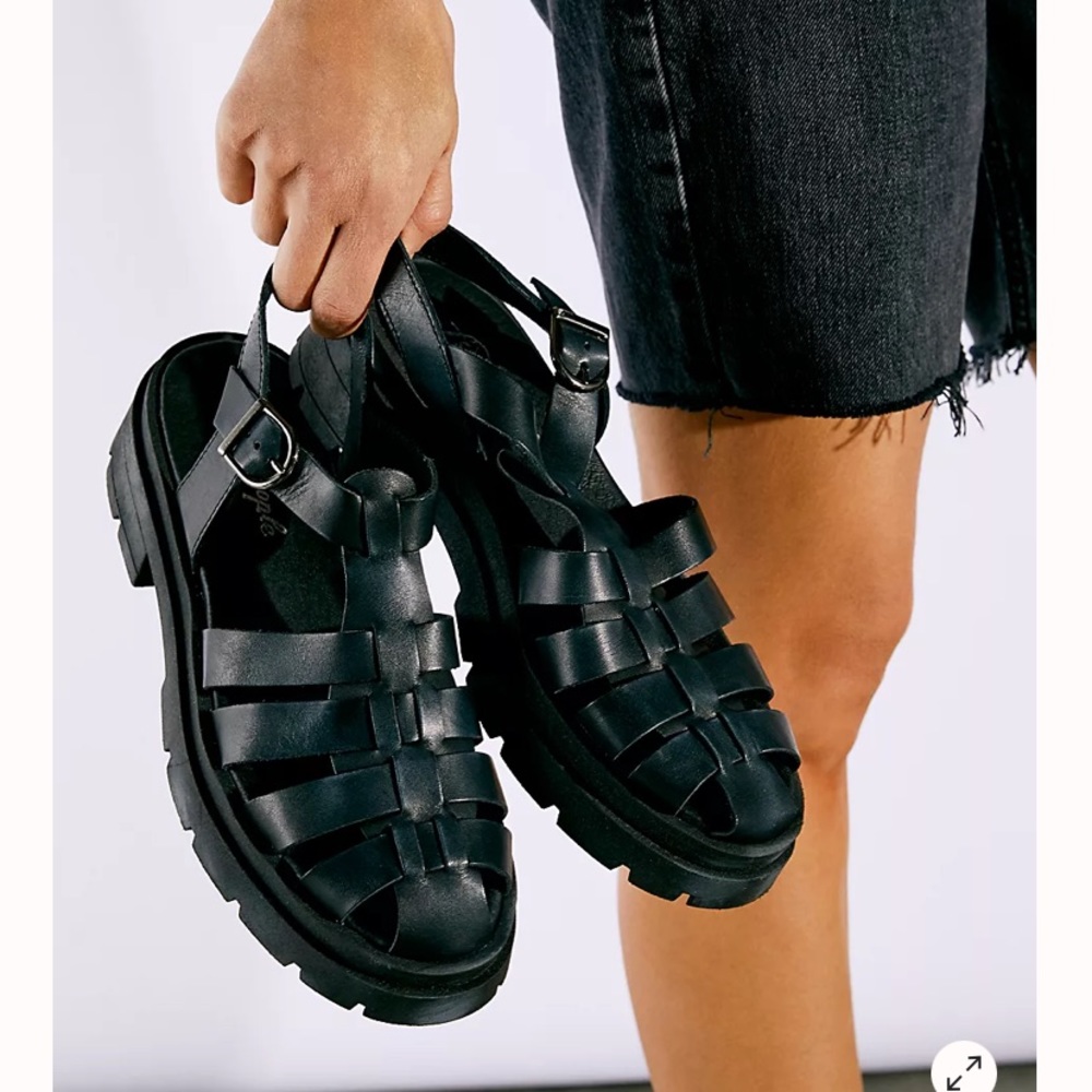 Delaney Fisherman Sandals